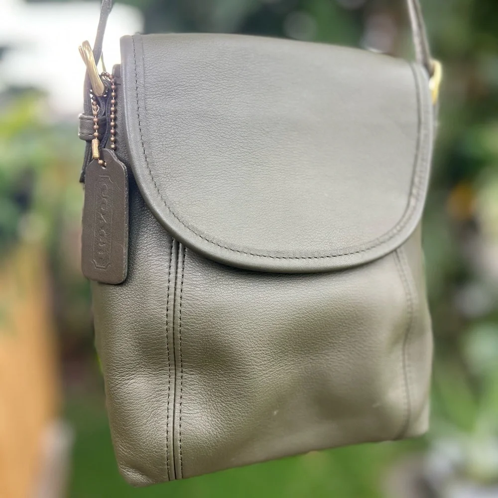 Vintage Coach Soho Small Flap Bag 4108 Loden Green Costa Rica 1998 Rare leather